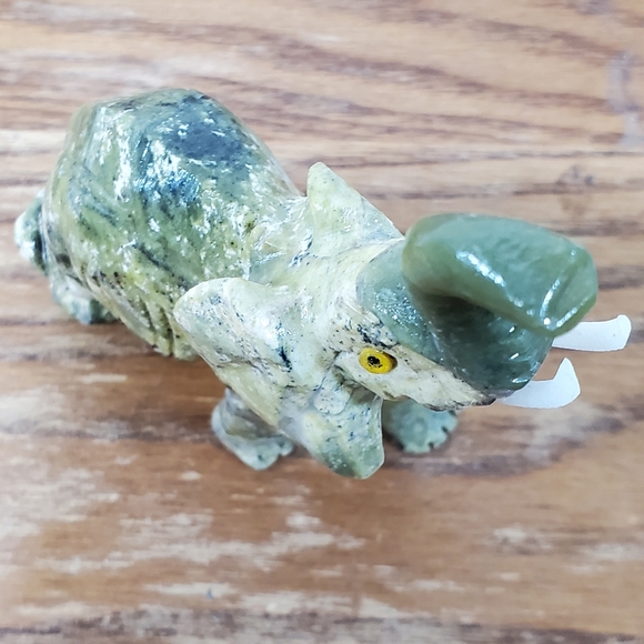 Serpentine Crystal Elephant - Picture 8 of 12